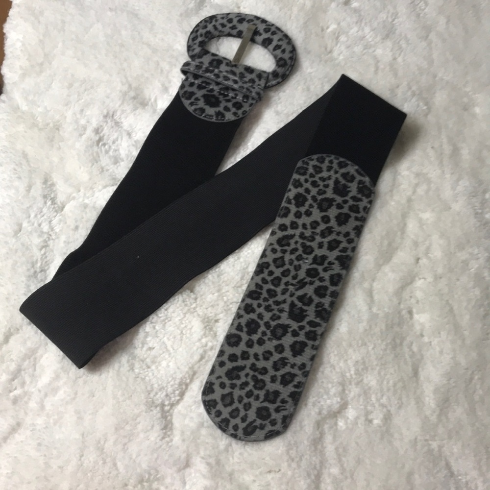 Price Drop ❗️Beautiful Elastic Belt with Cheetah